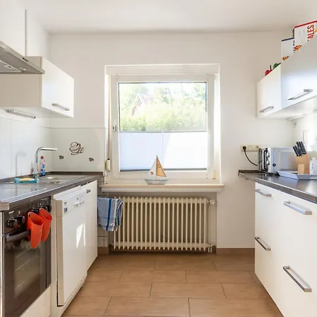 Ferienhaus Robbenglueck - Viel Platz Fuer Generationen Und Freunde Tossens