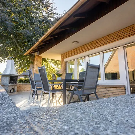 Daire Ferienhaus Robbenglueck - Viel Platz Fuer Generationen Und Freunde