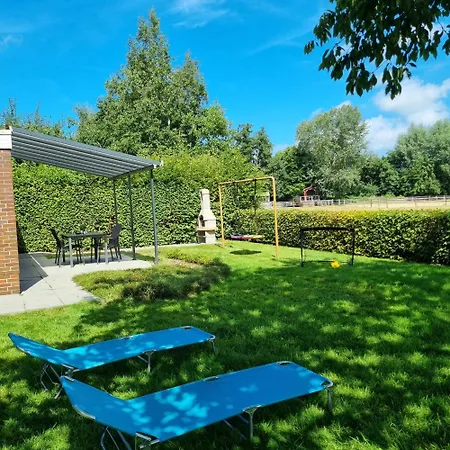 Ferienhaus Robbenglueck - Viel Platz Fuer Generationen Und Freunde Daire Tossens
