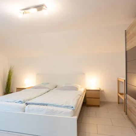 Ferienhaus Robbenglueck Nordseeurlaub Fuer Familien Und Freunde Mit Garten شقة
